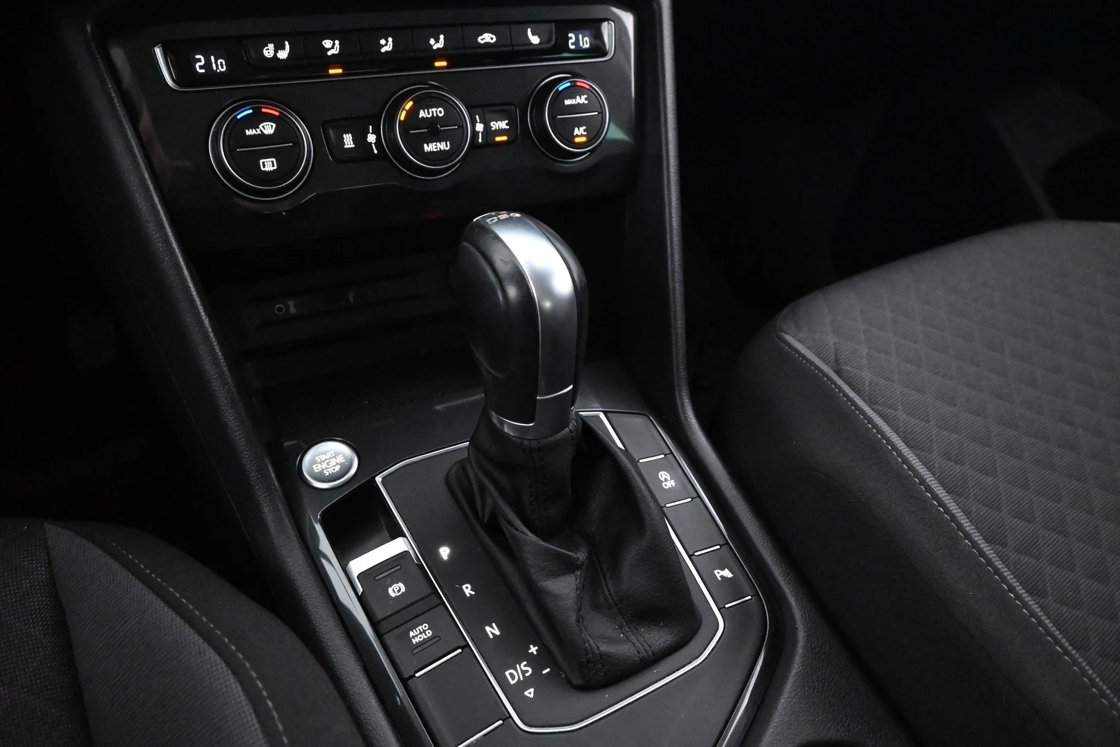 Car Image - 7l69kXpP6YWqr22azIRoBq