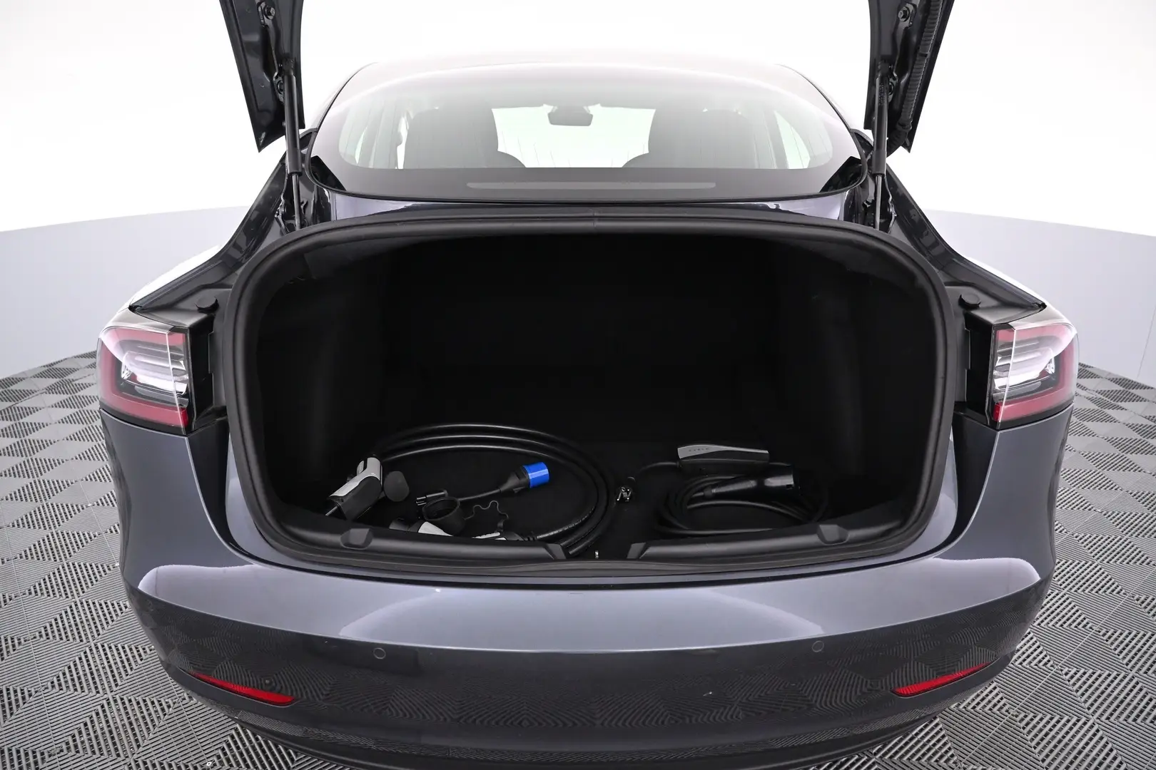 Car Image - 3ZOCRQR4HeSzL4aoiyjhN6