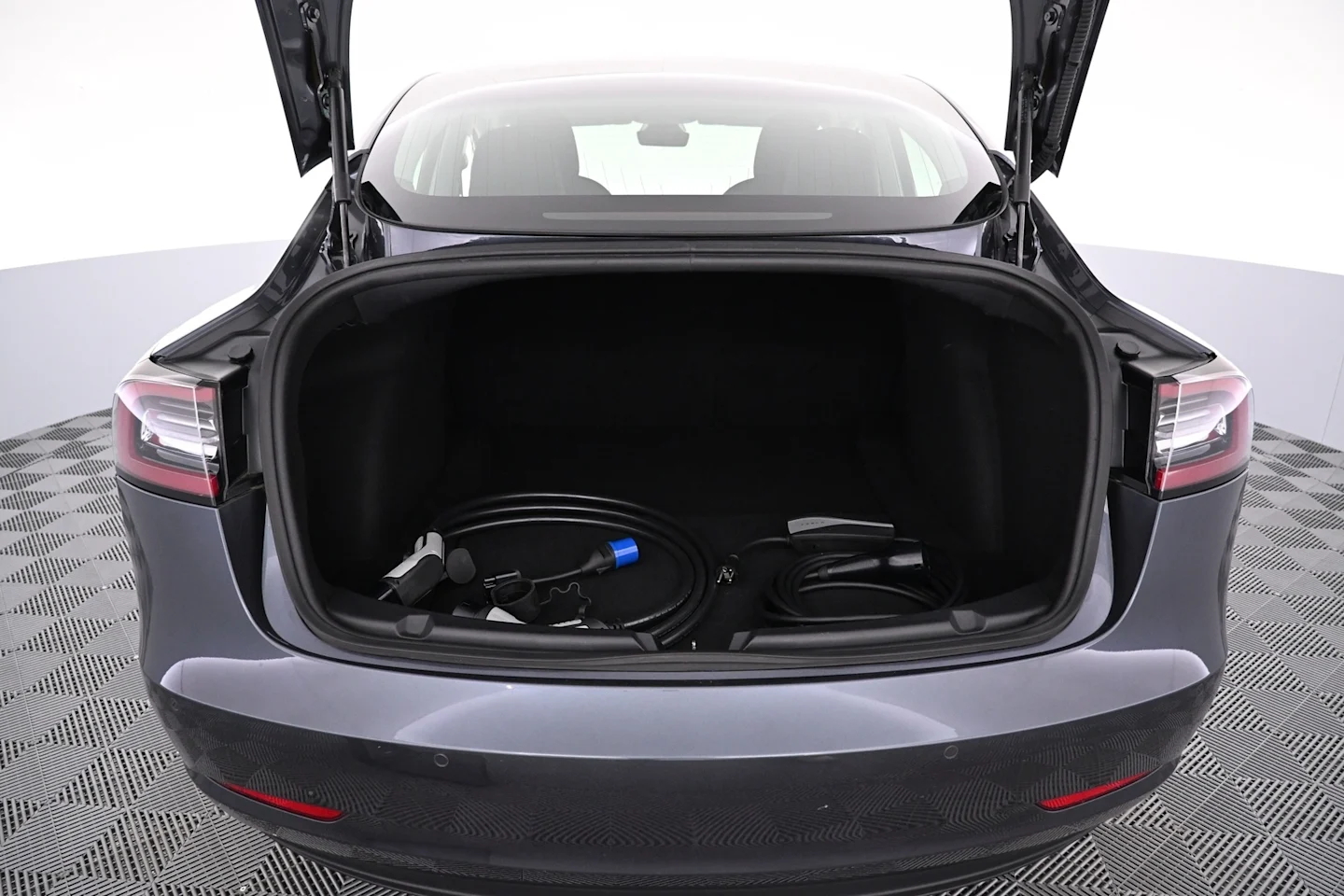 Car Image - 3ZOCRQR4HeSzL4aoiyjhN6