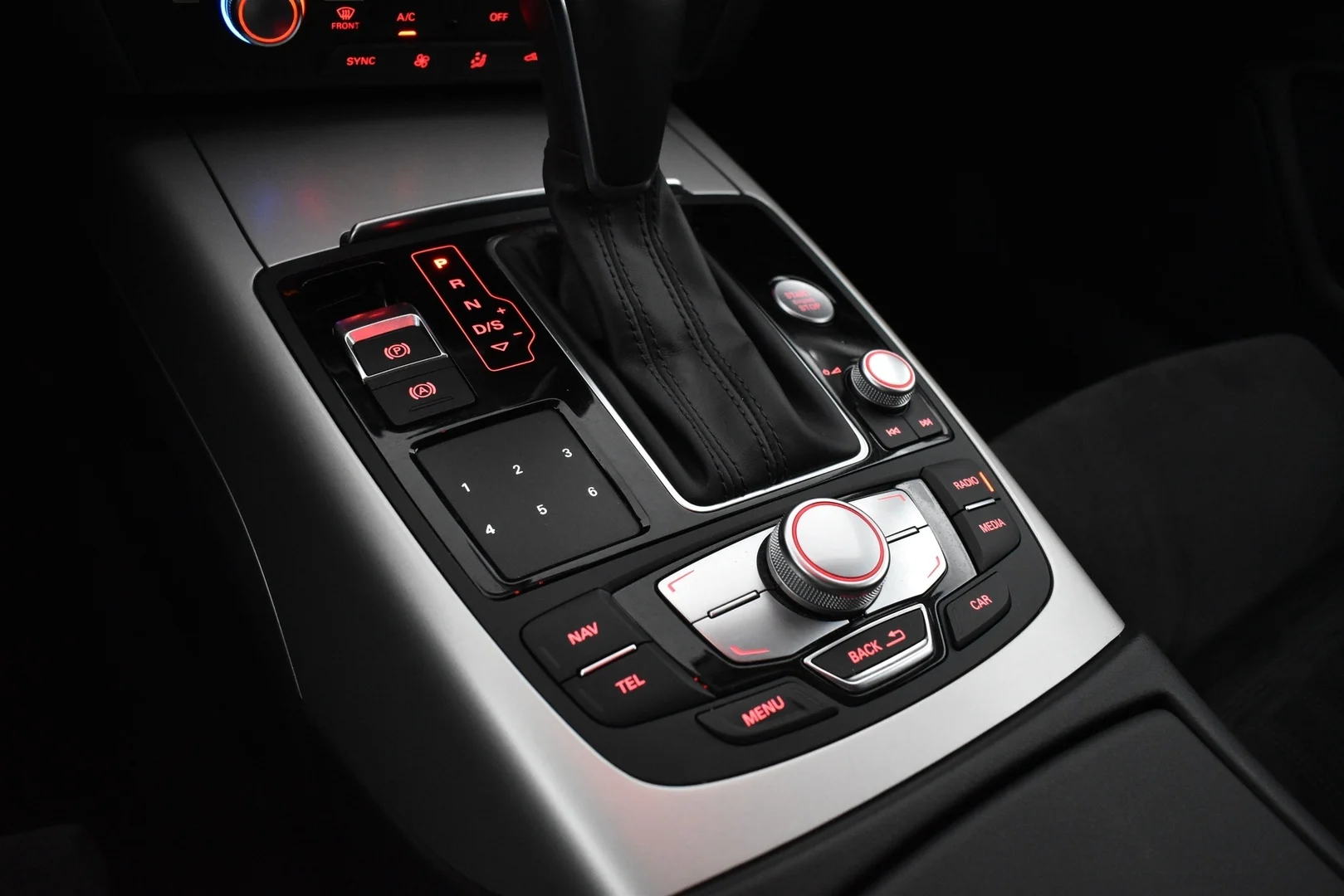 Car Image - 6NPfS3yw6BNsR6R3mYs0s1