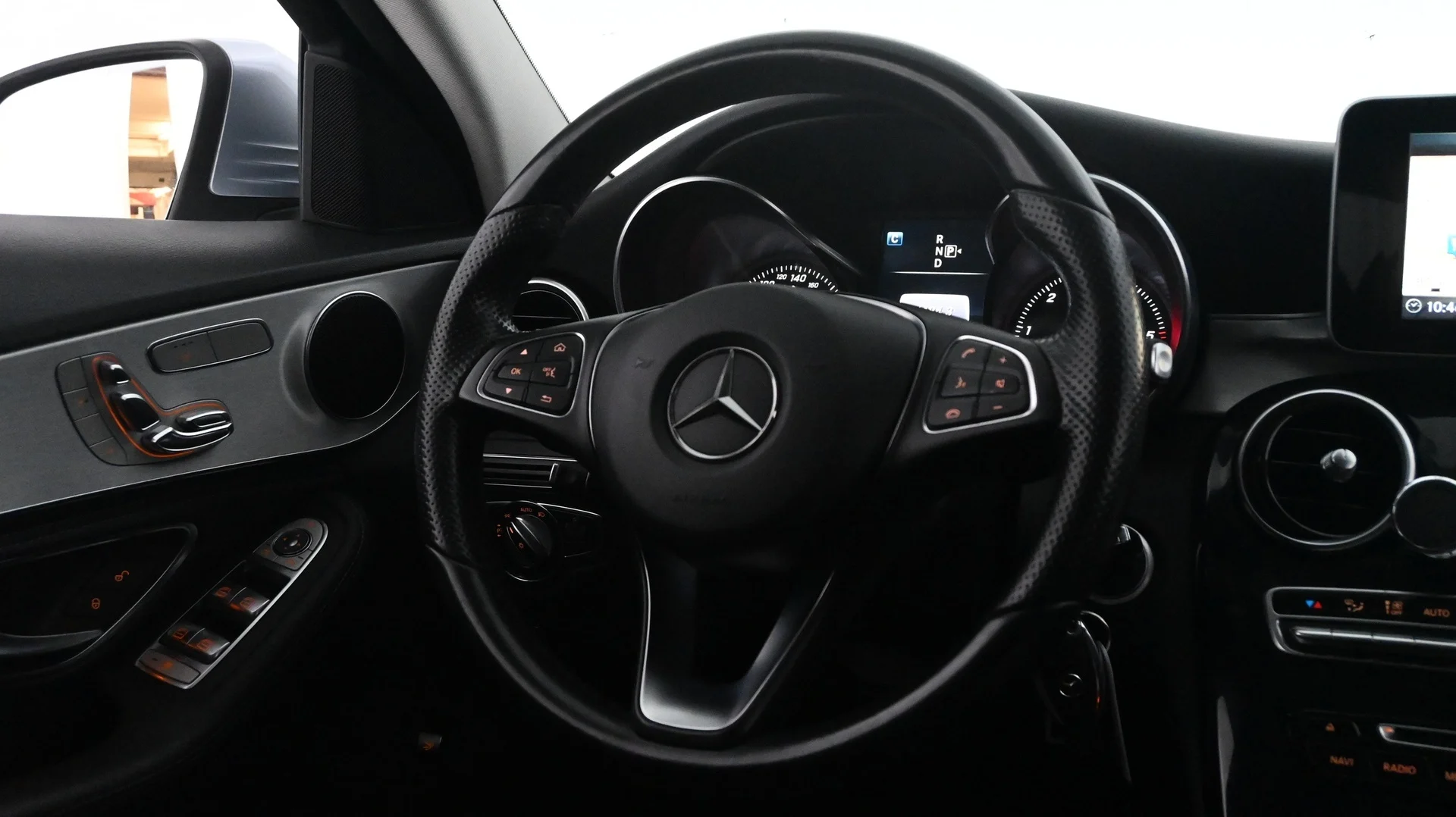 Car Image - r3QhBQEK4Hk5OzFj0t03u
