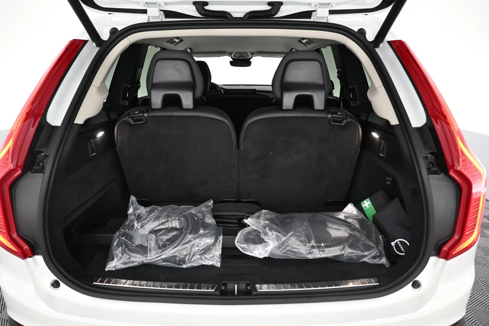 Car Image - 3yRjCiy5EDWb5wE8V5Y0uk