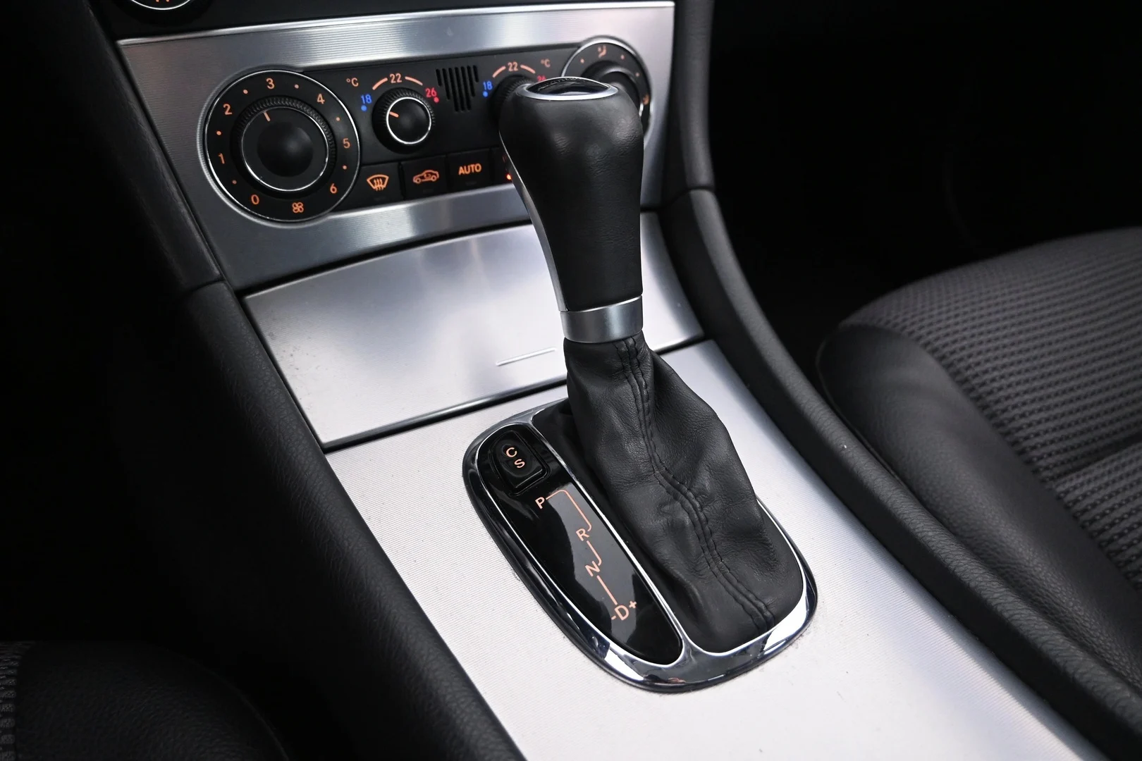 Car Image - 3dlqT7jko6rzZJnX8kjf4b