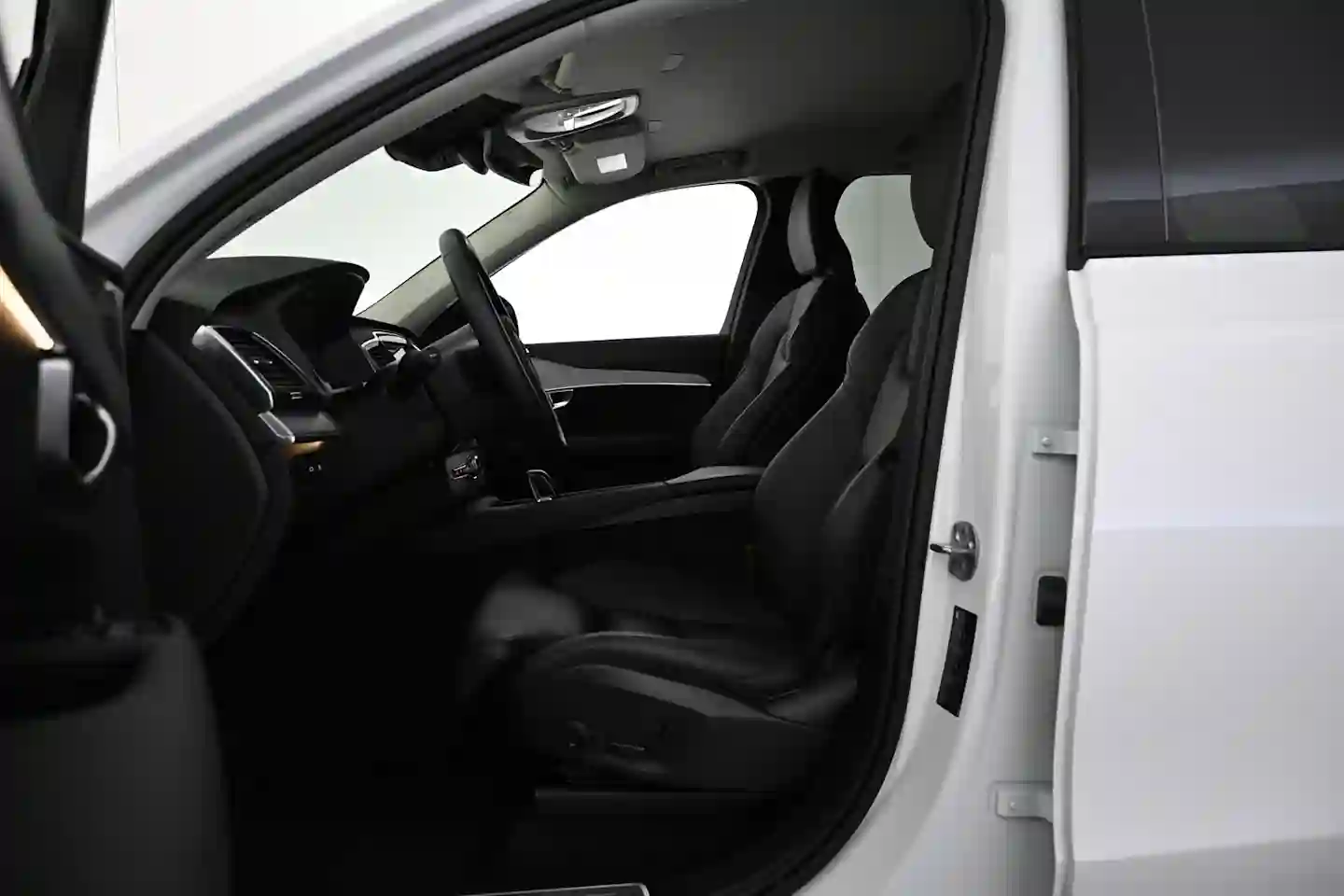 Car Image - 3f03cJNwytweVnyd1sbdPm