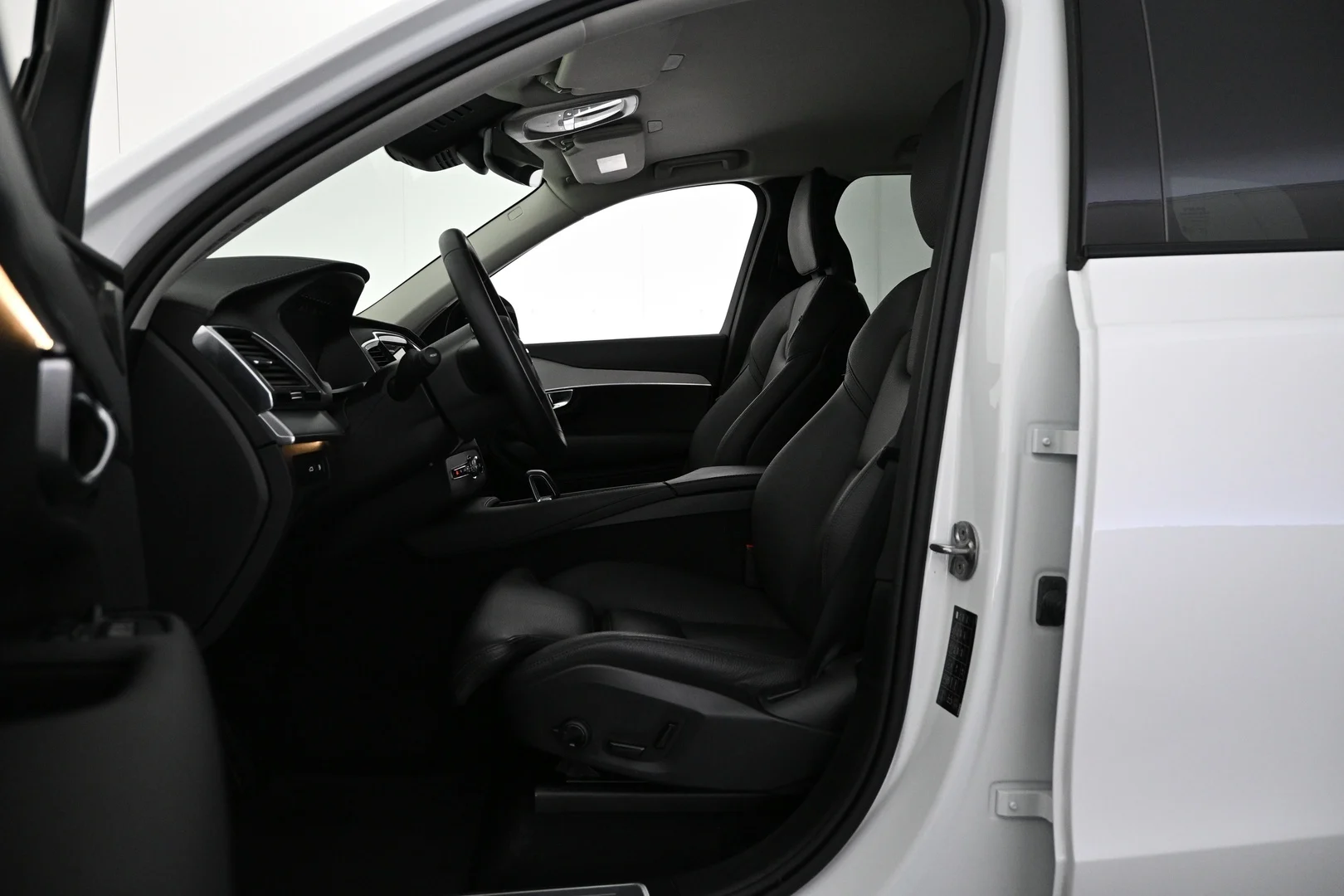 Car Image - 3f03cJNwytweVnyd1sbdPm