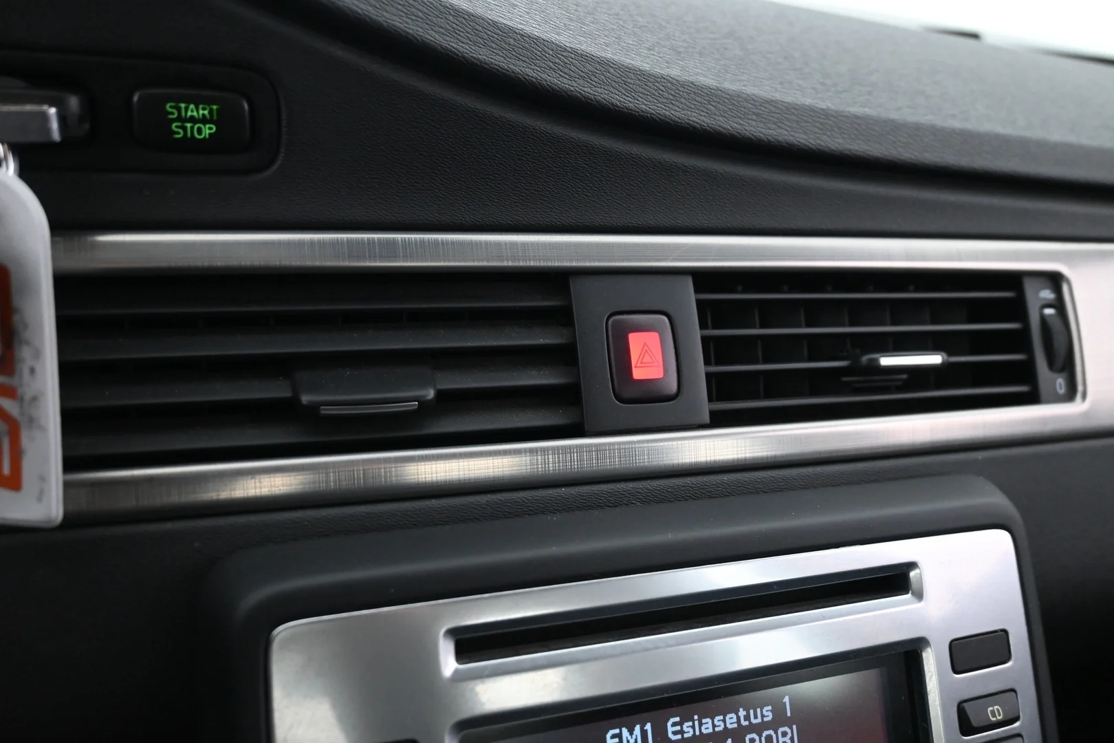 Car Image - LiDQpKFC4MZYPhlnB24Lu