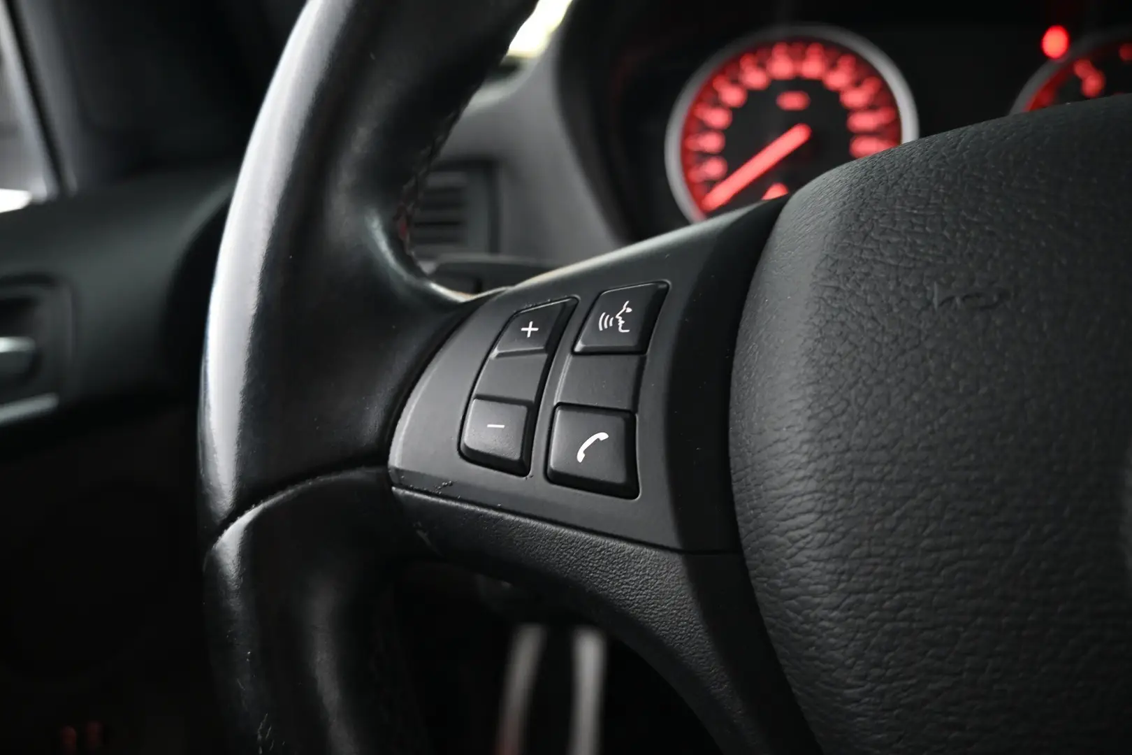 Car Image - 6W4hTq3TCkPkajleaDBcur