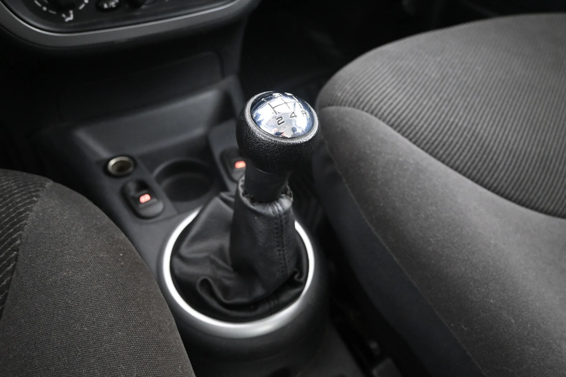 Car Image - 2ik8efcPr0xwsuUyvOhsnS