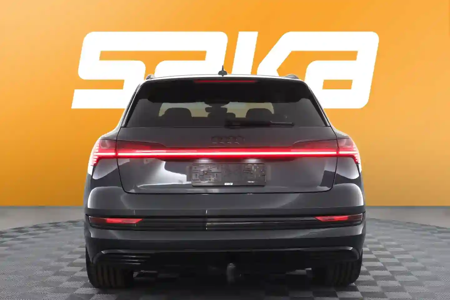 Car Image - 24sD6Bo5vEAe1jEE0vrRfv