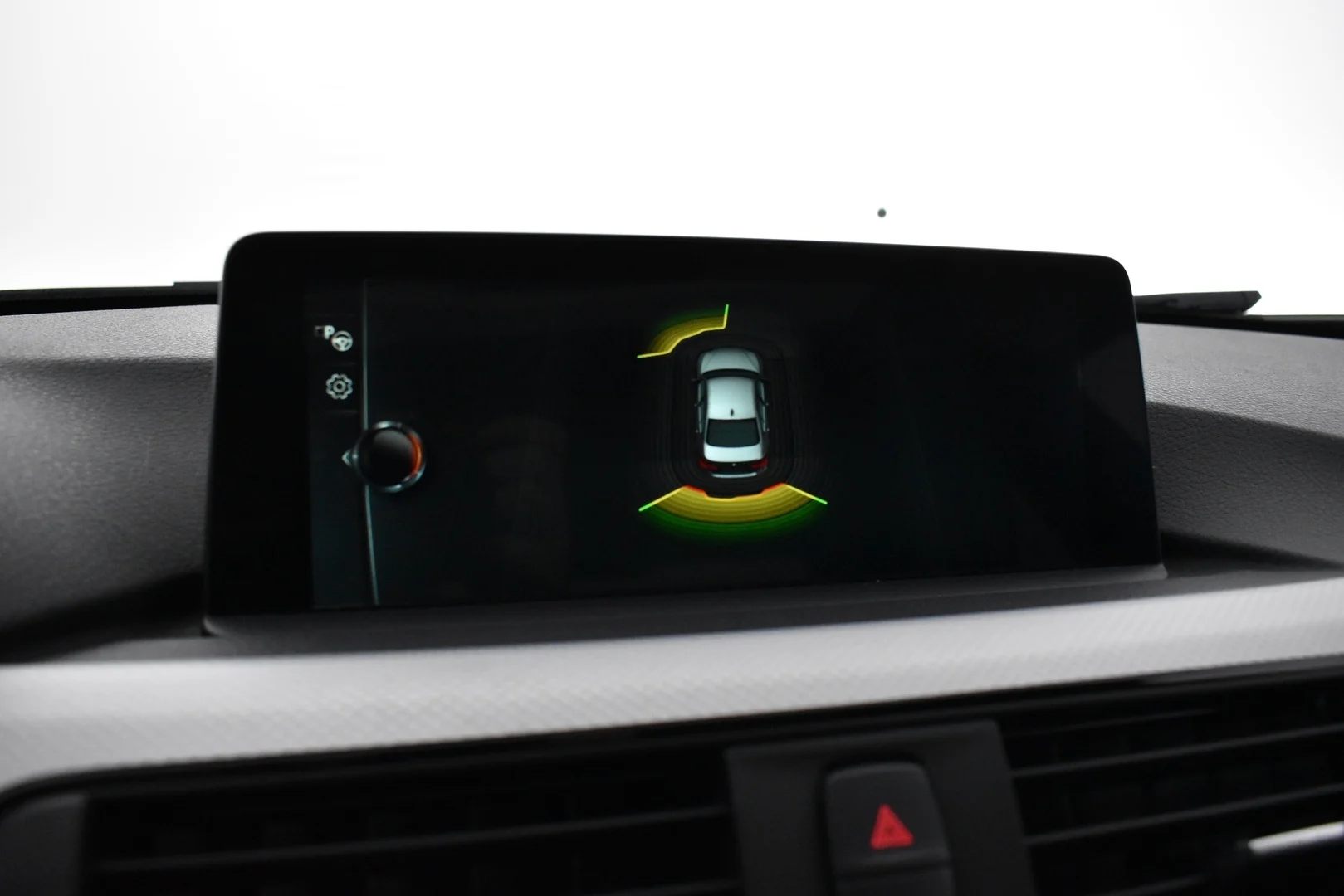 Car Image - 2JbHthMQphIXd1srjTPyvt