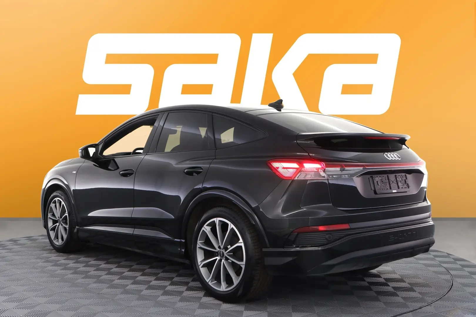 Car Image - 2bX5vKIBSfr9AujxOupn6l