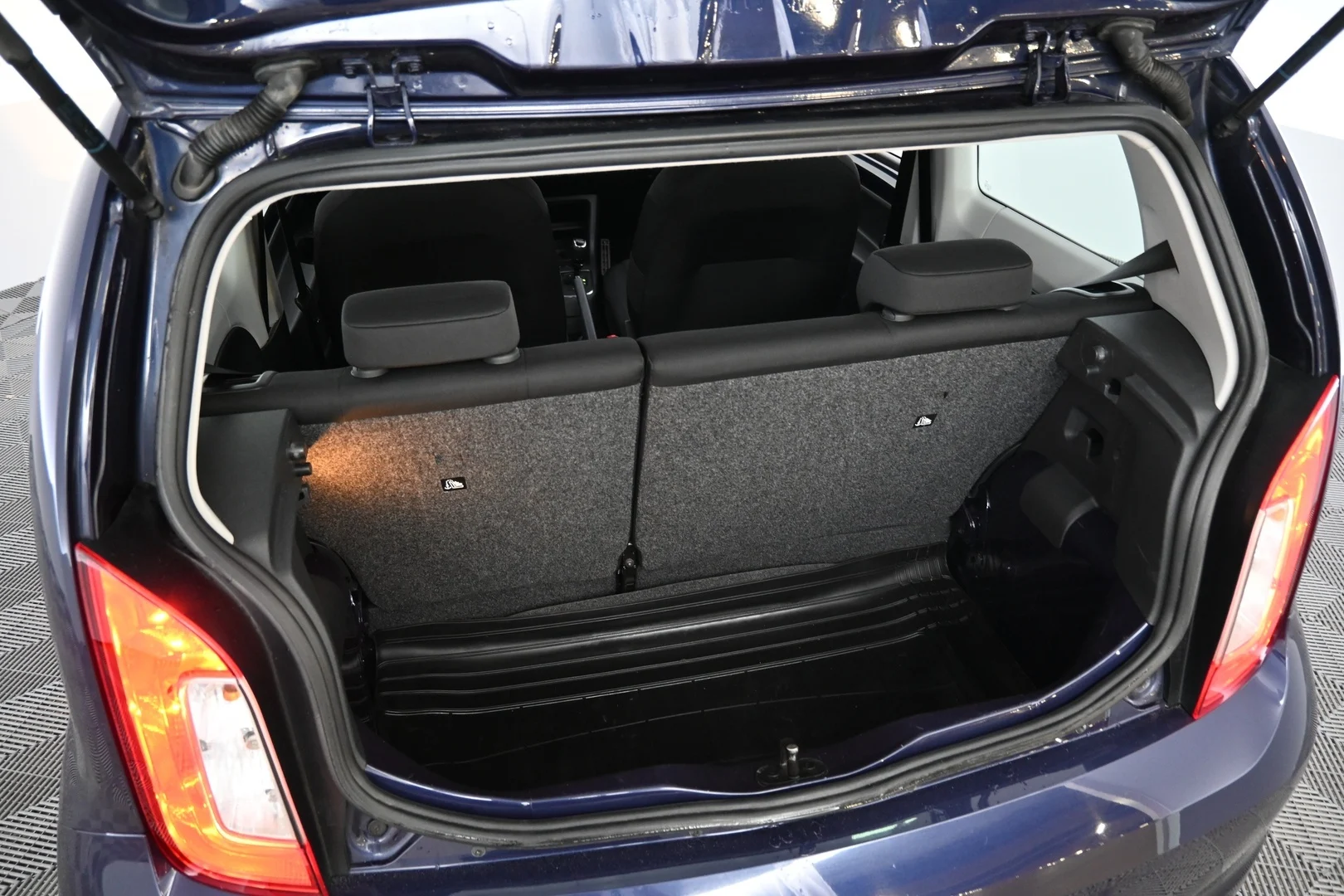 Car Image - dmFWI0wbsgUedme0q0lJY