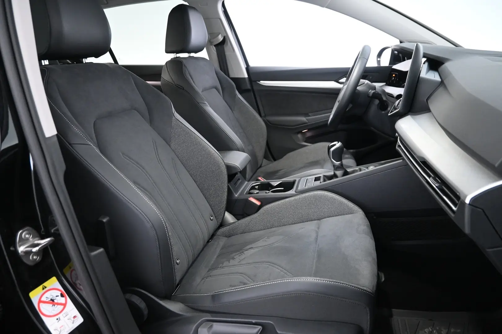 Car Image - 5oO1BCR33WvCF3MYs0b6zD