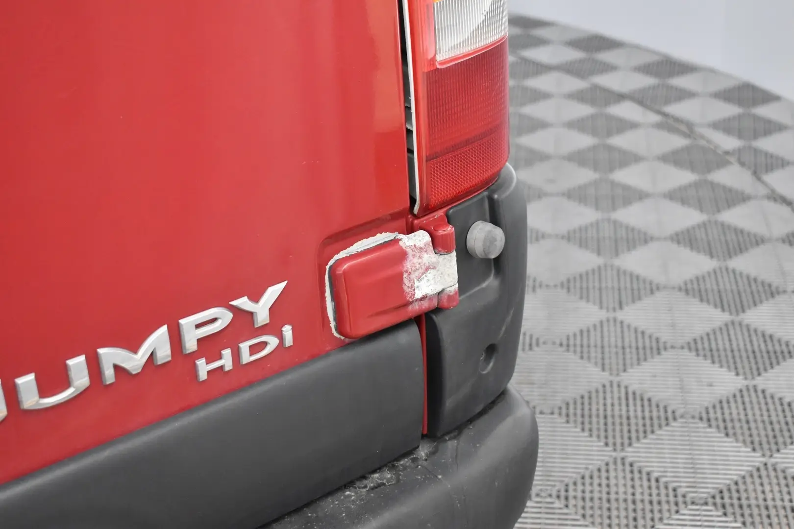 Car Image - 7s9mQolpfW3Kf3Lk1ej2q0