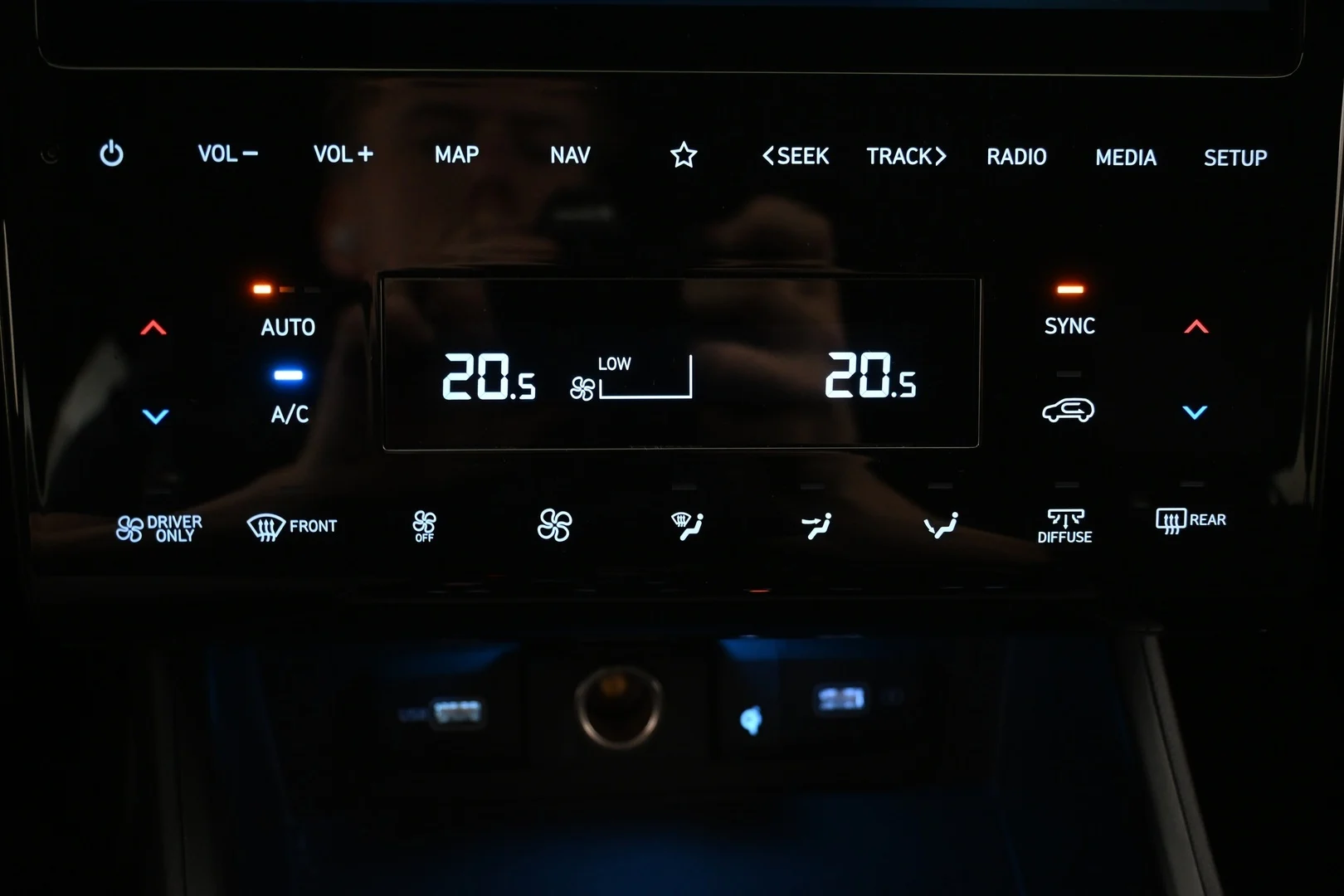 Car Image - 3Y99NZvMAiwFaP2Nu6FVl9