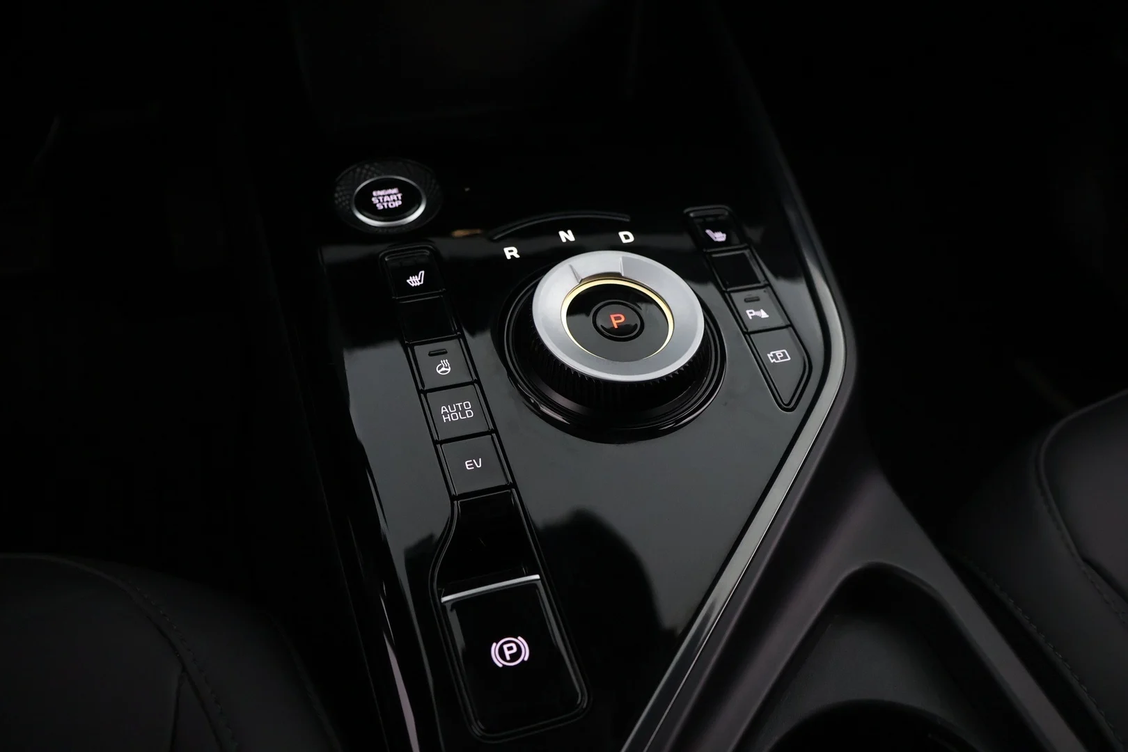 Car Image - 2QgLjPWQxruaf6wF6aLM5o