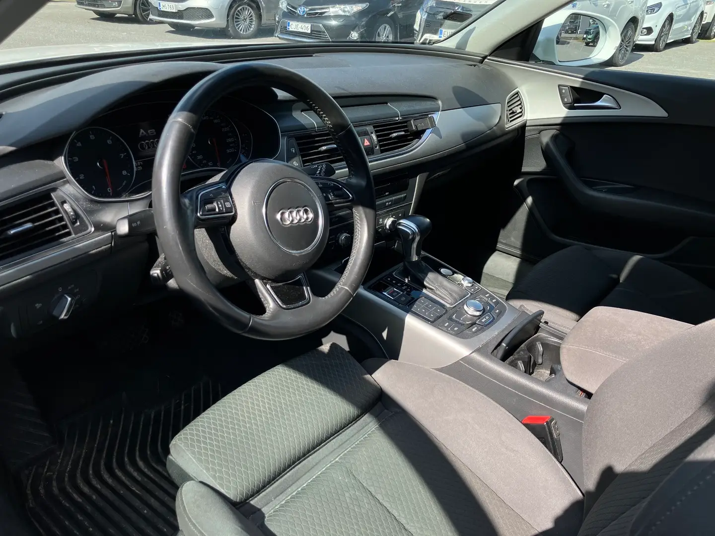 Car Image - 16WXMtGgbHZdRUuDzvqNvV
