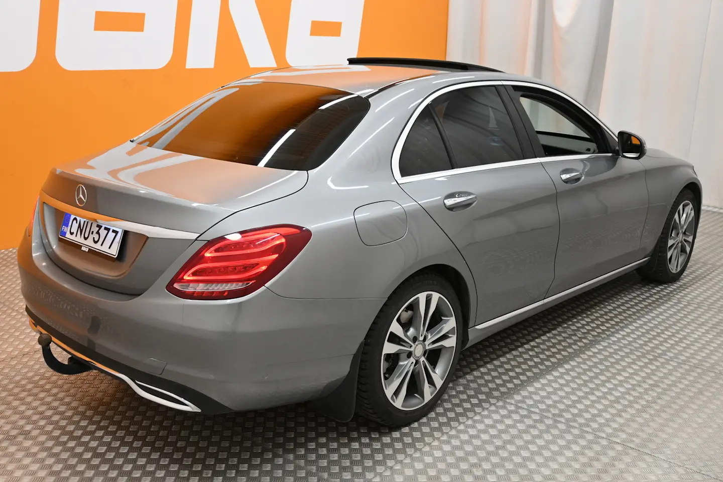 Car Image - 6ZaJxWx38sQ8SF7plGMylf