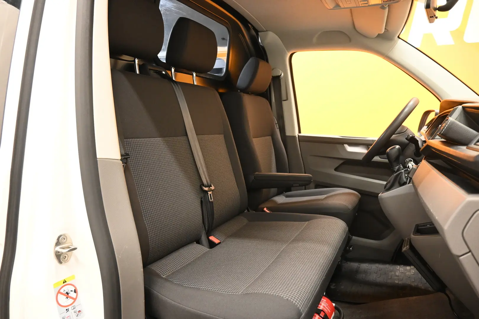 Car Image - 5hA3pa2EonaRMj9FIHOBeW
