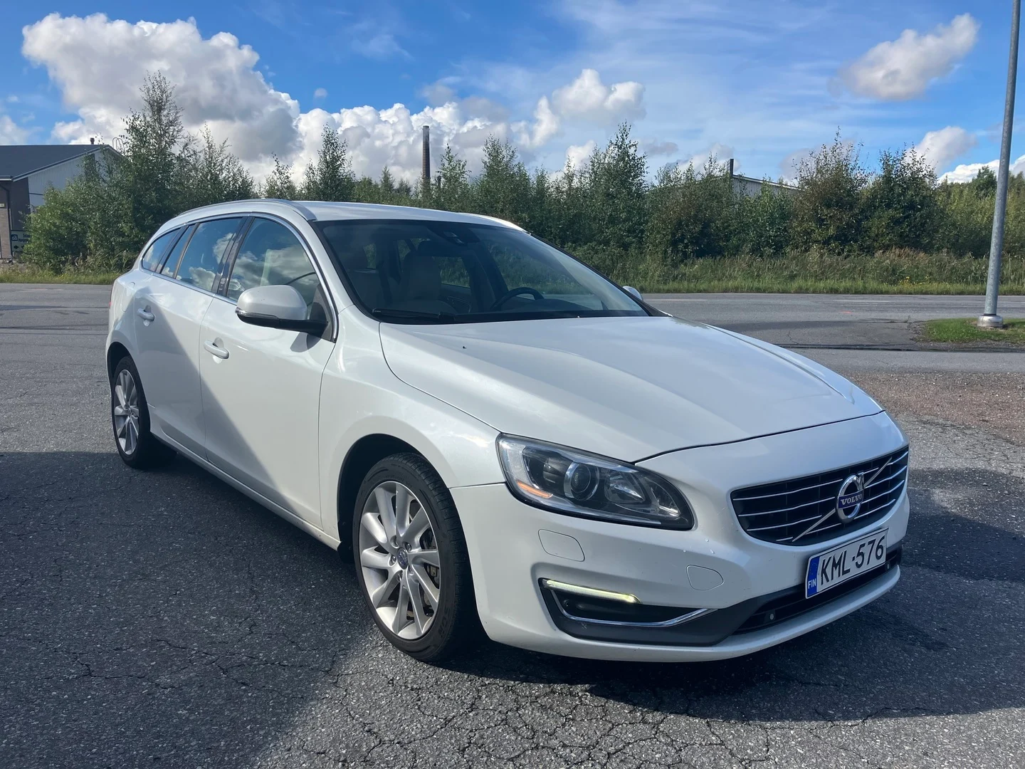 Car Image - 6WHssaVUzh27DWQj7yh91g