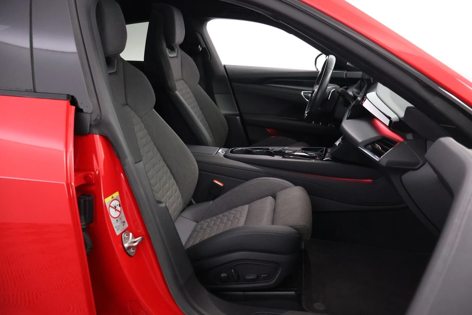 Car Image - 1KGn37yMIlcnJv5SXSRwKy