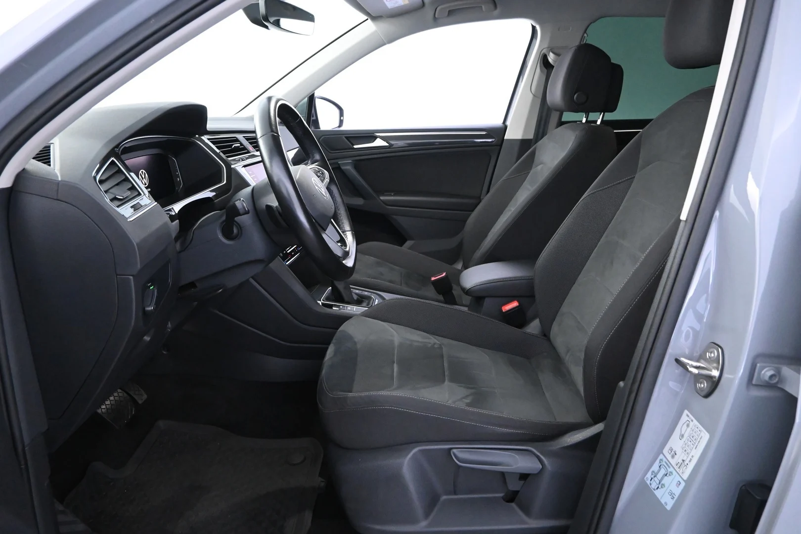 Car Image - 70Se5mDaqb3aVEqFeMXCBk