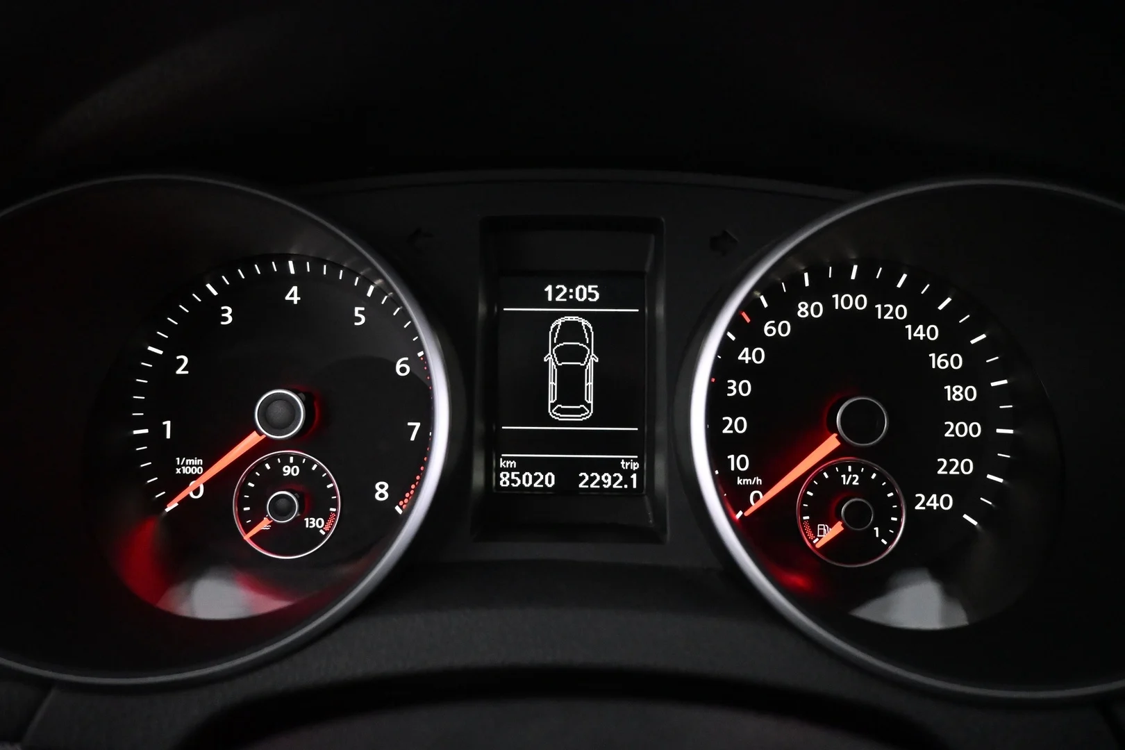 Car Image - 0vyLa6OGimDjzYhmqP1D1