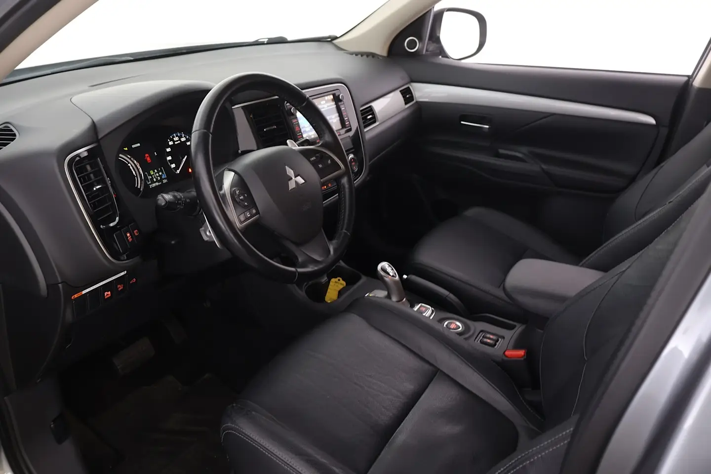 Car Image - 3VEF4OZ1x4s1LlEm6kTfkE