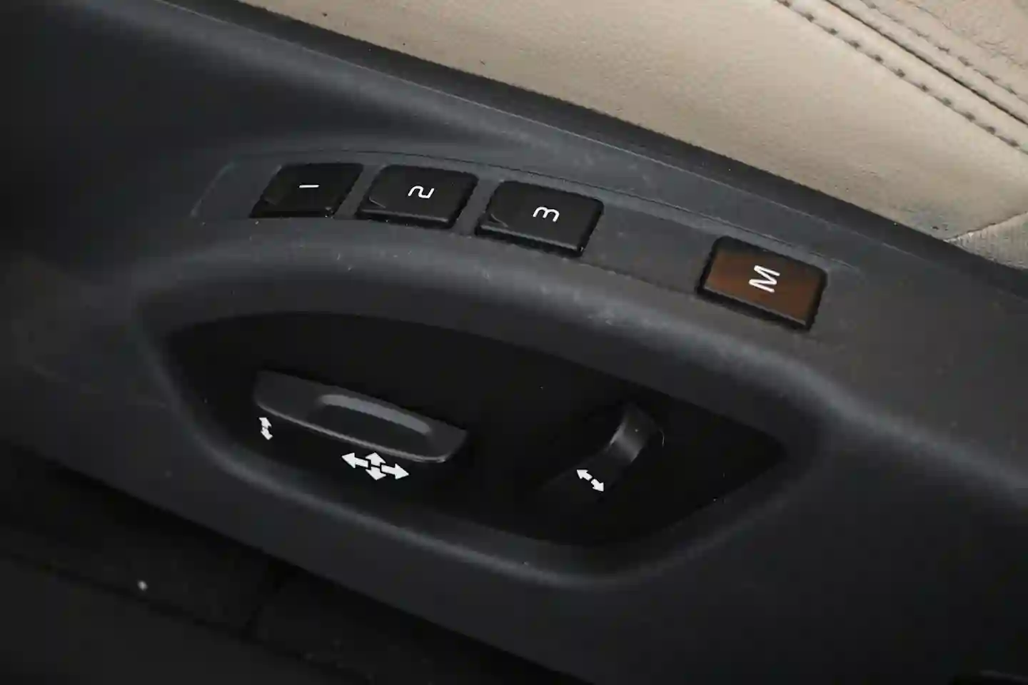 Car Image - NdqnWWmUYow3LkvZromhU