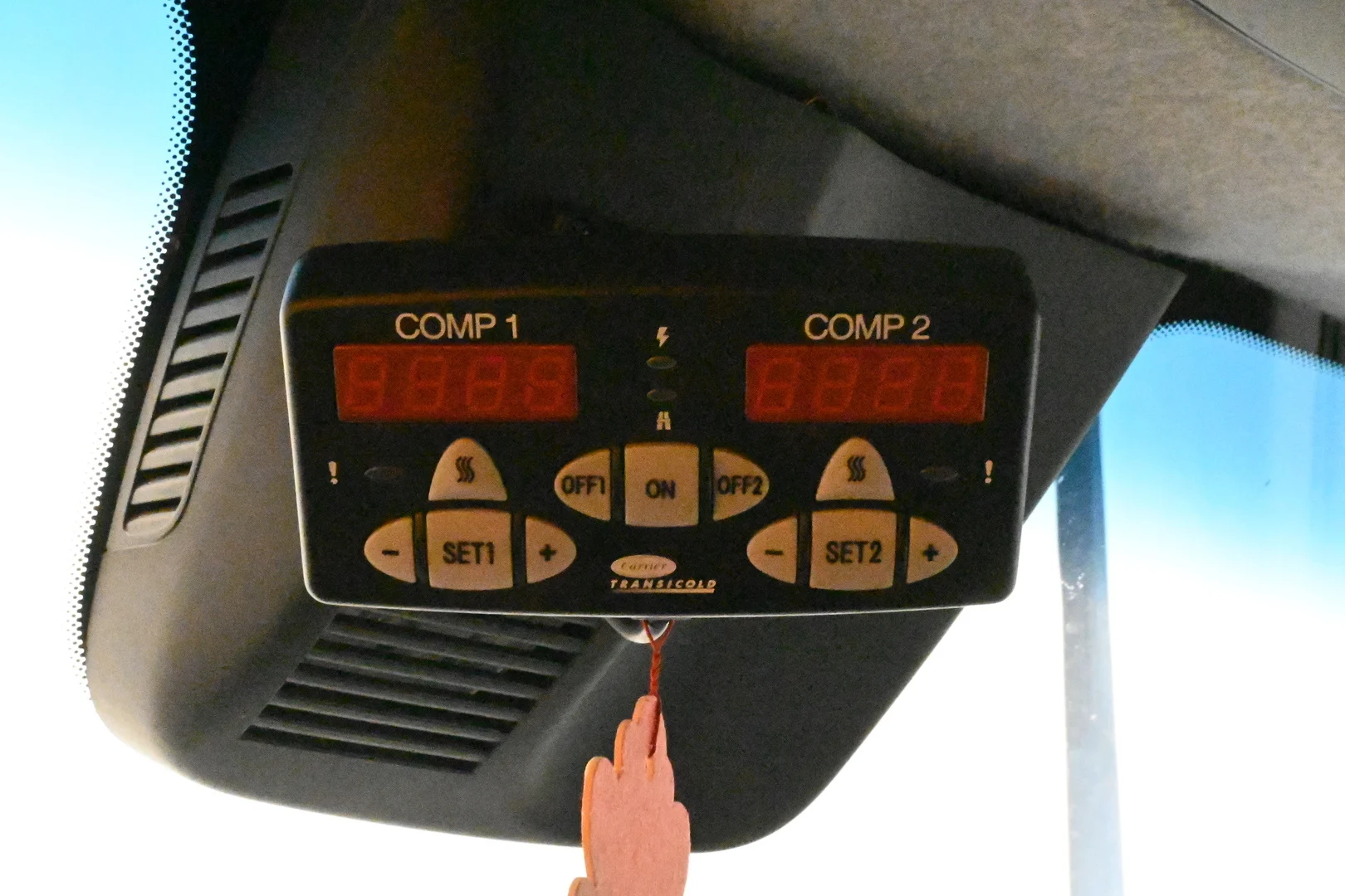 Car Image - 120qrQi3wo9xzNHKblIUK5