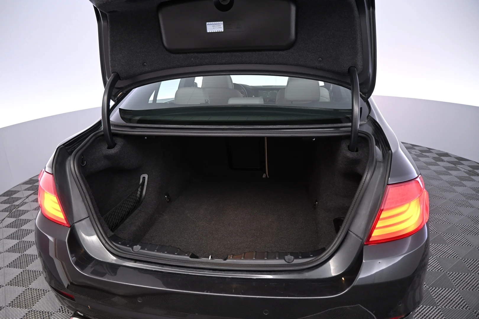 Car Image - 5H2JuekXkPVxCFtKchPWuM