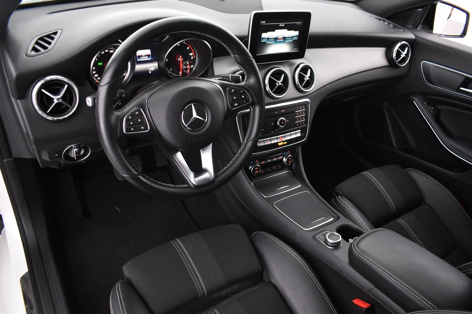 Car Image - 7p4s3XzLbI2Tdi8Lsf3Wow