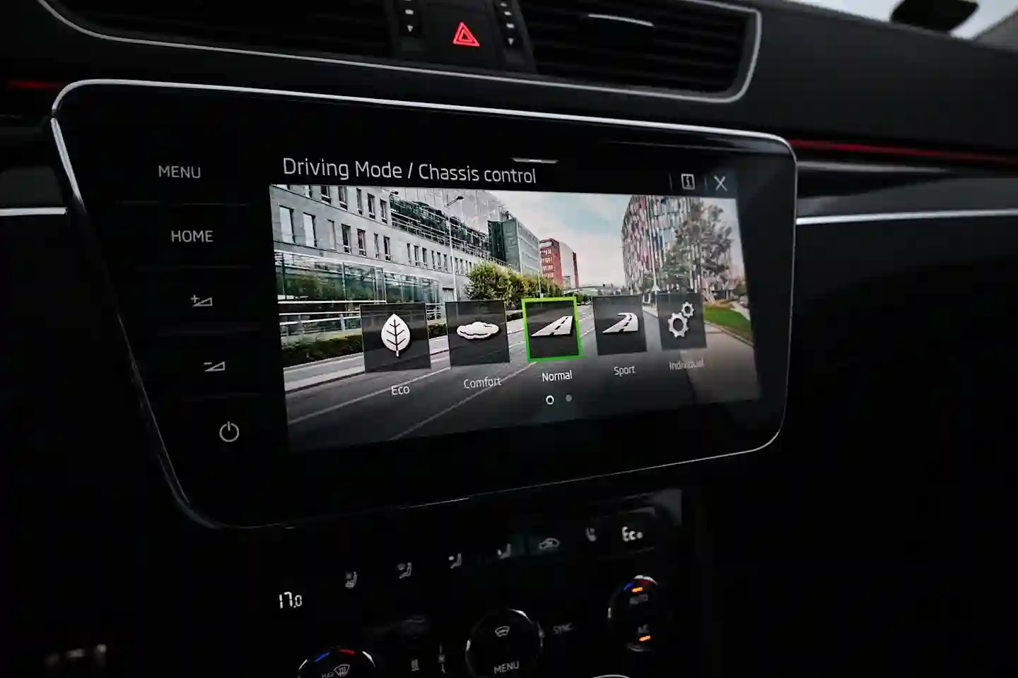 Car Image - 6526zPhxvwdL91ioJmGMSu