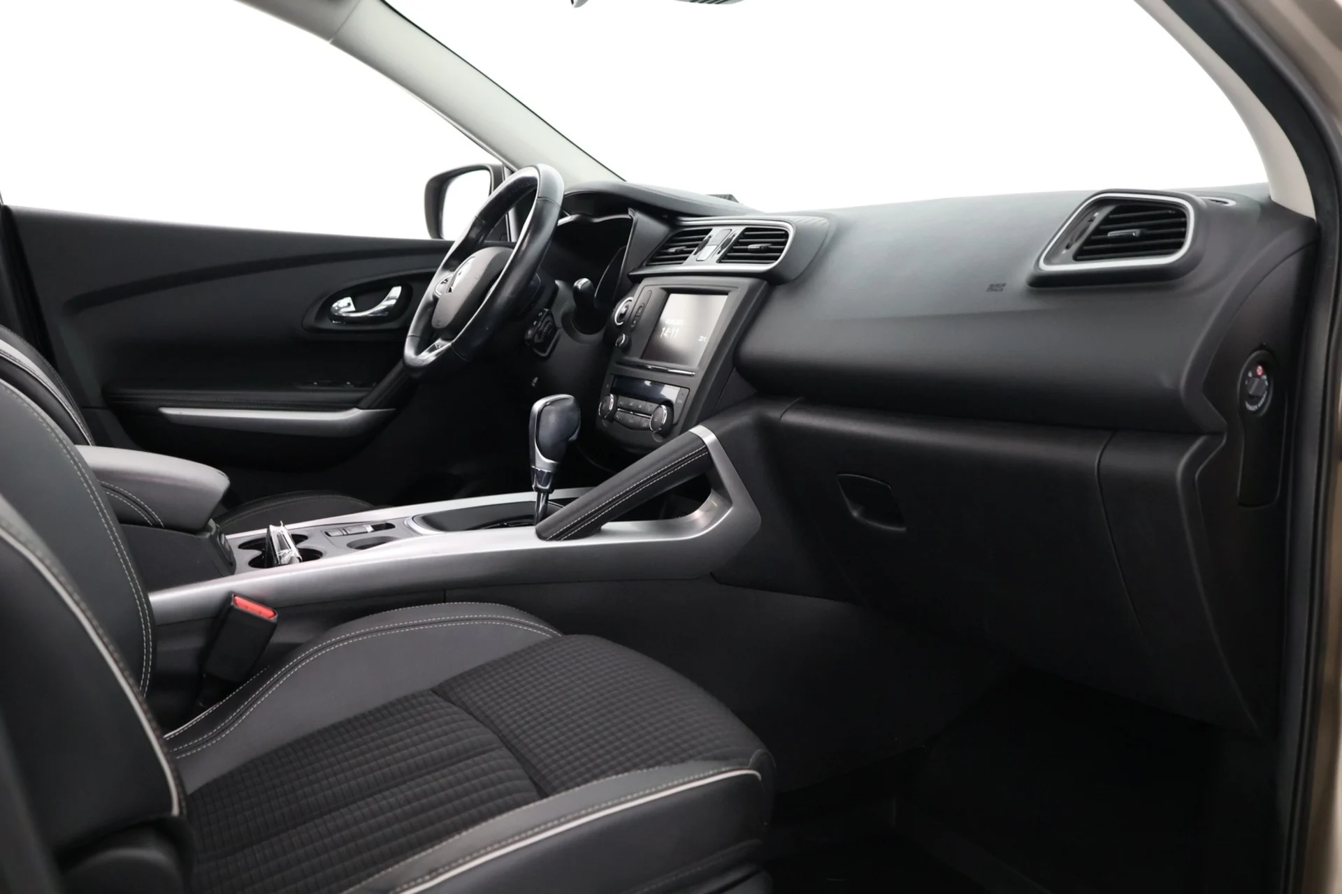 Car Image - 64a5Cgm1776RnAGv49gxWT