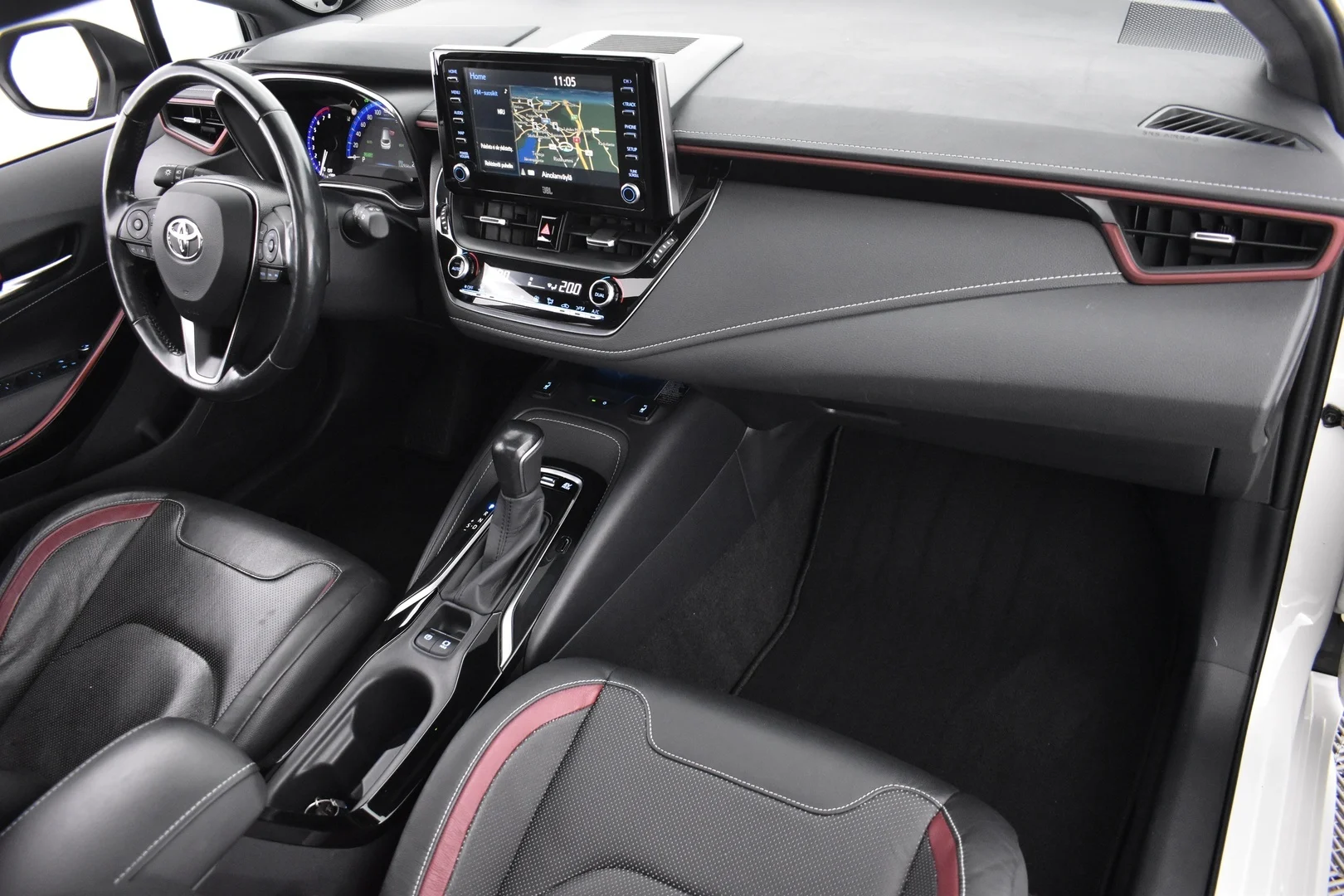 Car Image - 4LoDXjmryz5hBSBtWZL4MJ