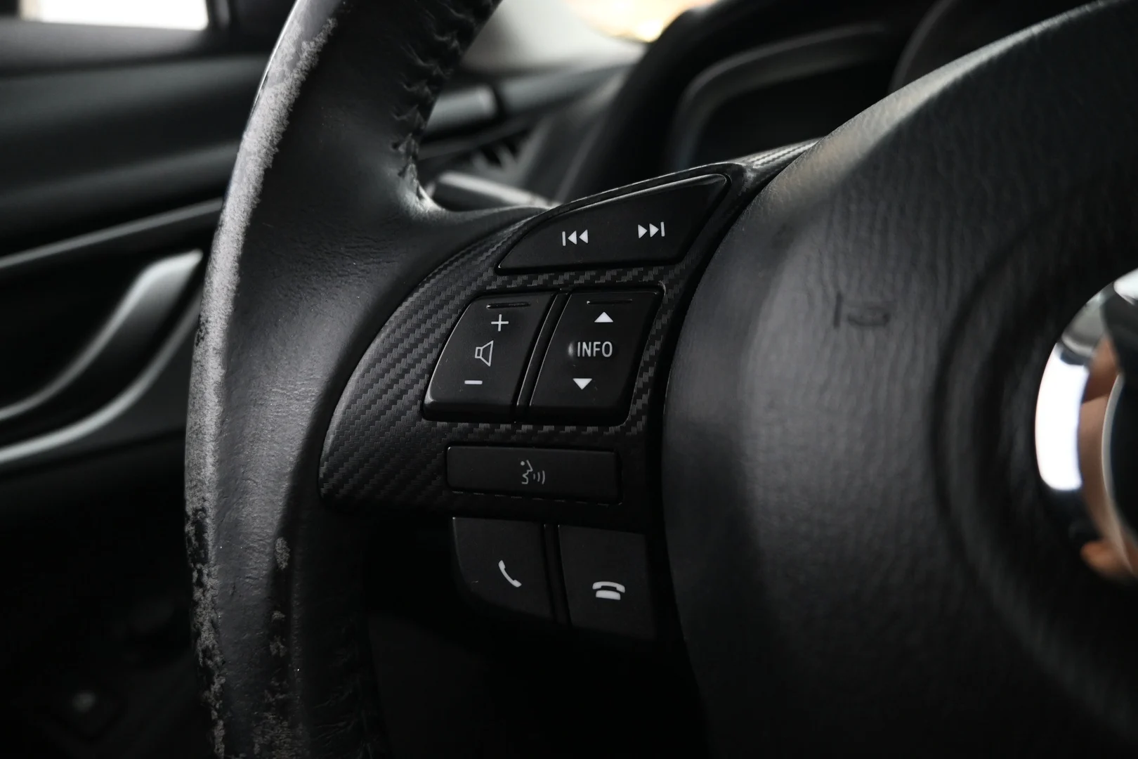 Car Image - 4RVnN2YD7l6AV63VBuRFIK