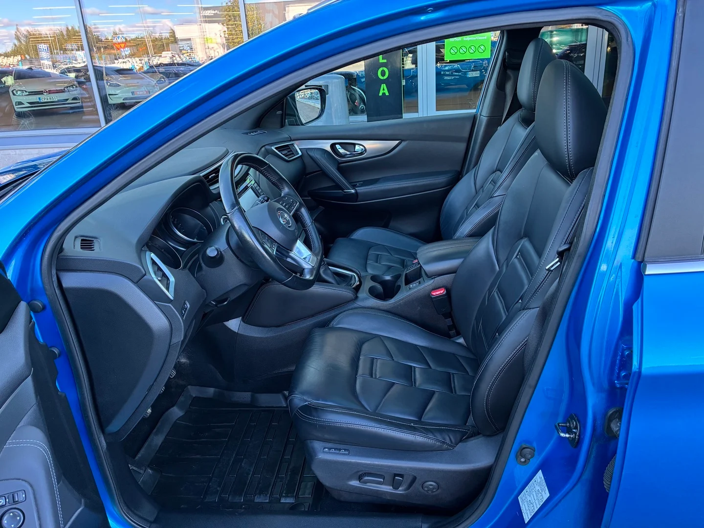 Car Image - 4EjpsNqQrxSKdffr32s3Bv
