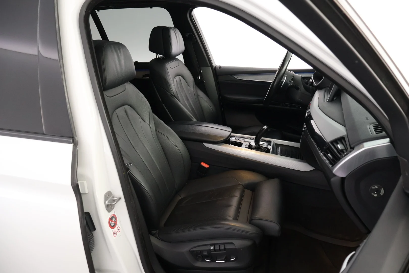 Car Image - ZGFk8DKUOrhbueYCeQFf6