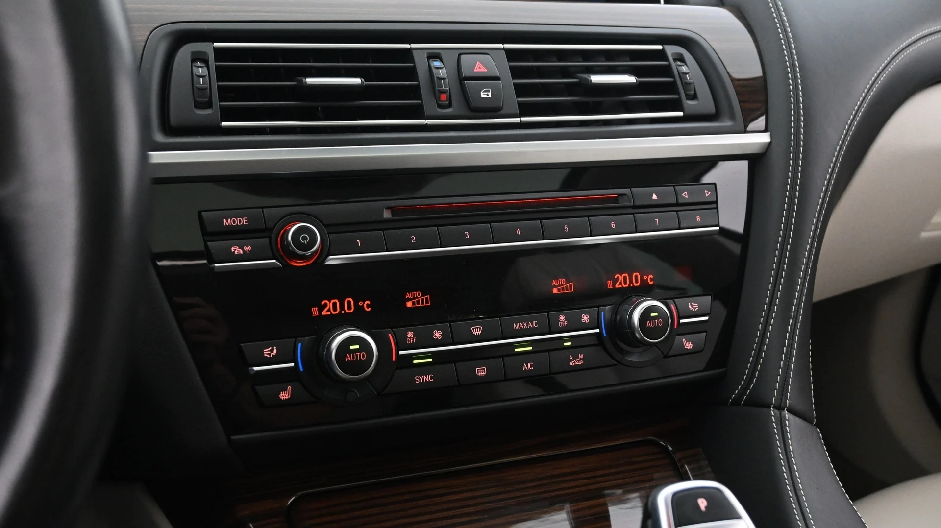 Car Image - 7LdyuK812kDRzoSNNe7OPS
