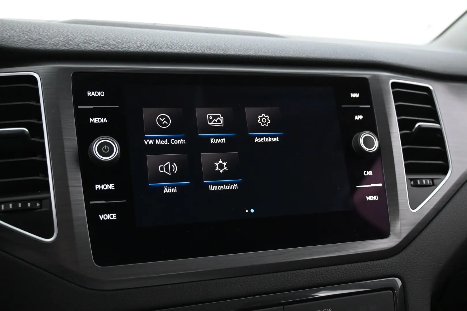 Car Image - 7KmoB11RE43HCBGp4ccymE