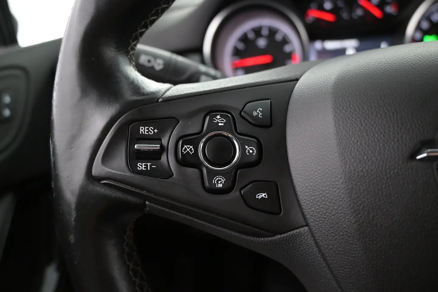Car Image - 3cJPcW7OvdJ8WIvZmuA3St