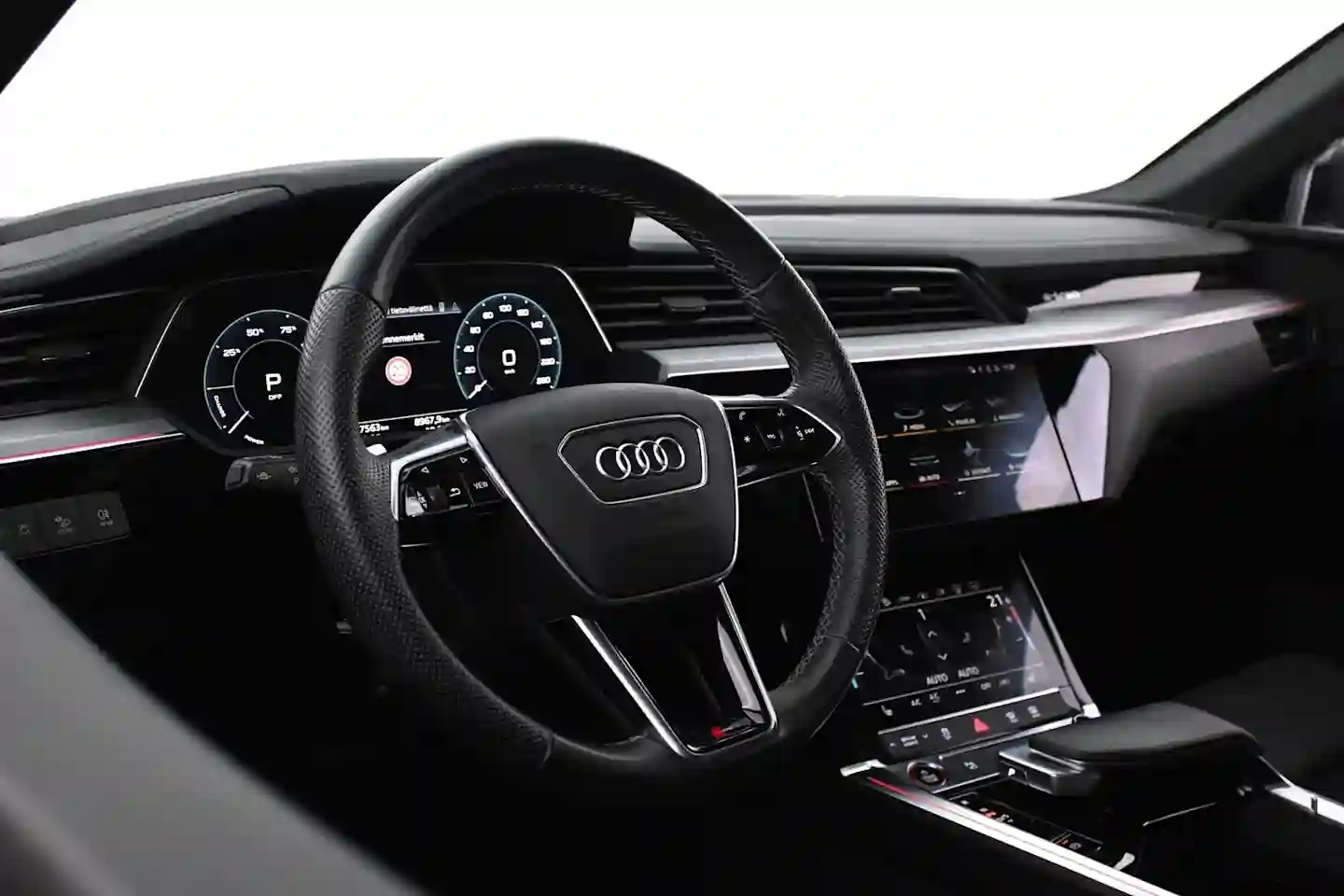Car Image - 1GyNuTq3Dzl5utxZIqqOyl