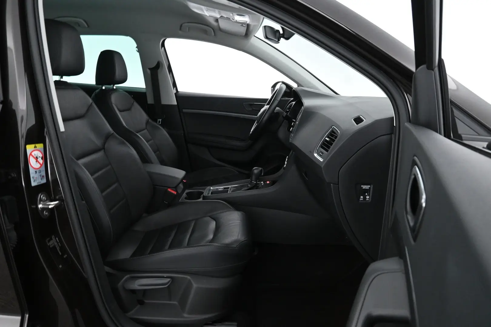 Car Image - 39ngd8bsj3lVx5vwpIq6Gv