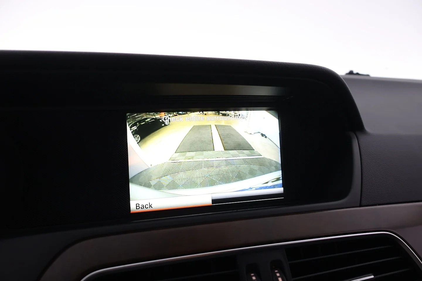 Car Image - 2nVkxbRWTzpZ7IR2moNT4Y