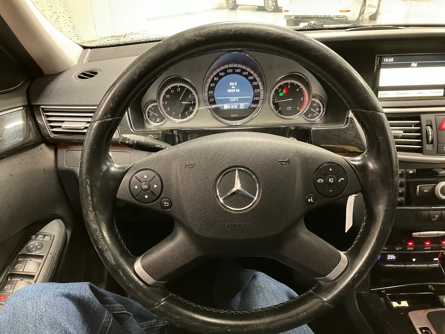 Car Image - 7HzHsvUdrRdj3unFbw5zCs