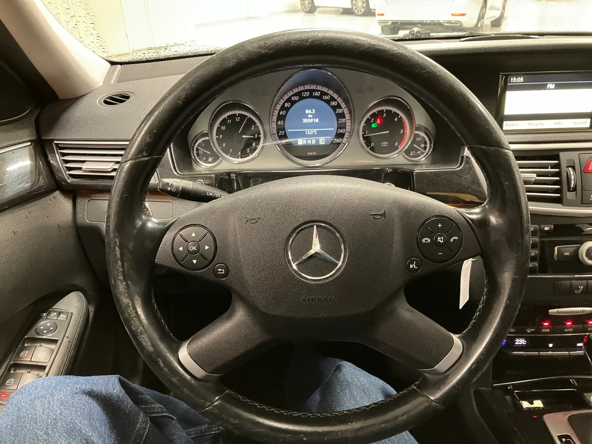 Car Image - 7HzHsvUdrRdj3unFbw5zCs