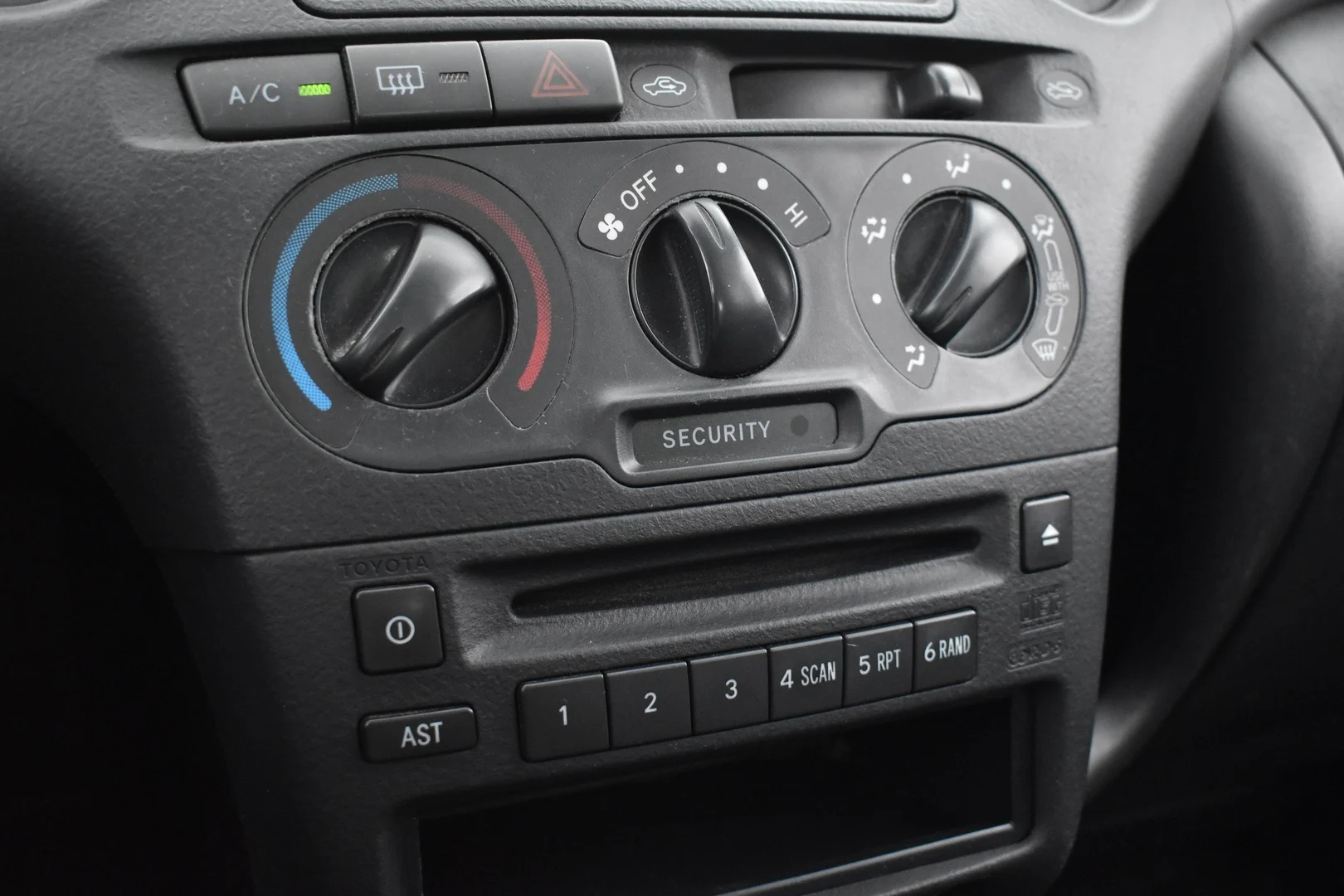 Car Image - 7C2rr85gXAXmYgltM8G4U2