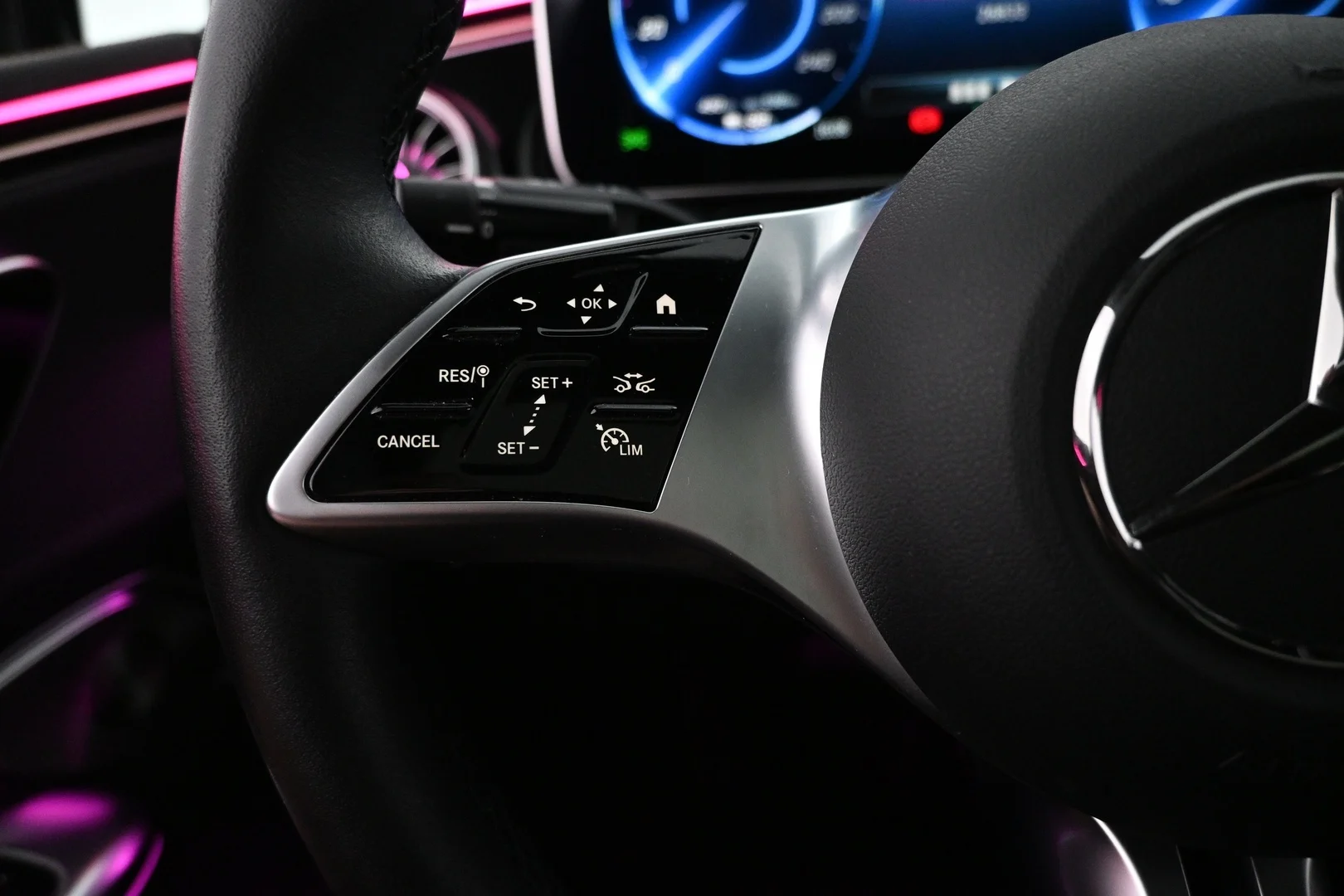 Car Image - 2n6ew5eEnnoxArxv4PQDbz
