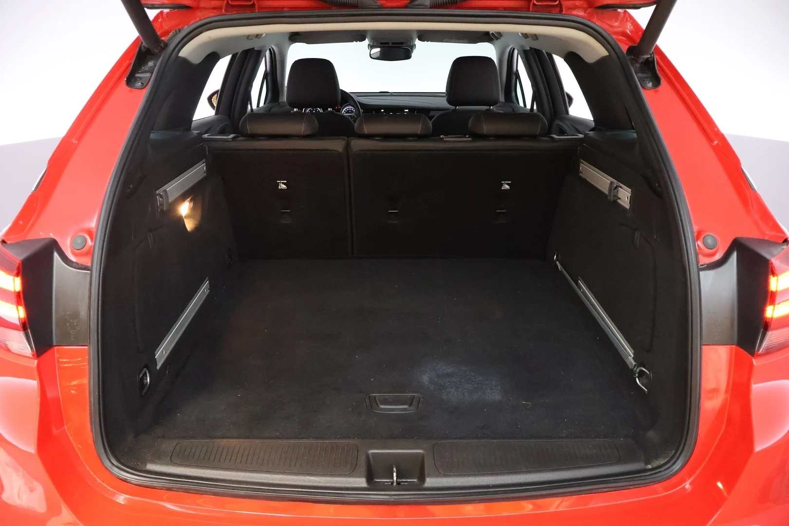 Car Image - 4rfiVxeGEvyf1hkcuzsfl5