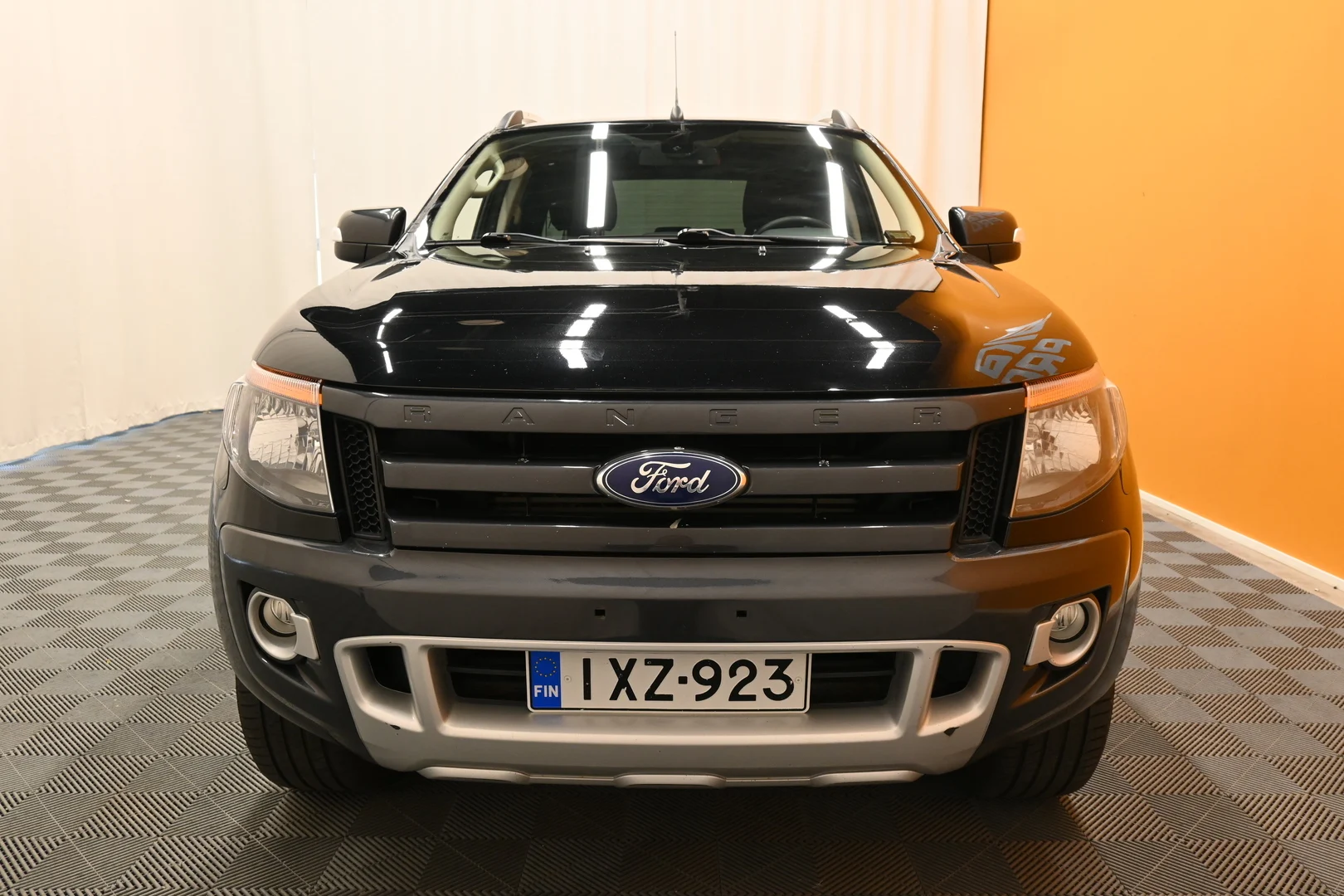 Car Image - 7IXshu5uPD6R3tsbZ3dg7o